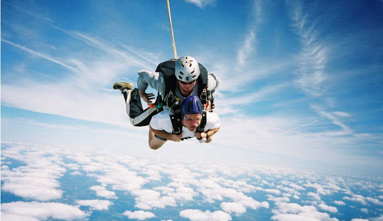 skydive_J.jpg 64.6K