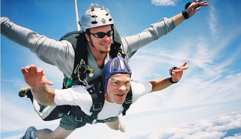 skydive_q.jpg 69.5K