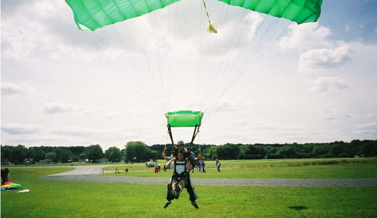 skydive_x.jpg 62.2K